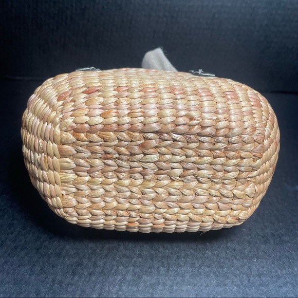 Sea & Grass wicker and draw string top handle handbag NWT PRICE FIRM - Picture 8 of 9